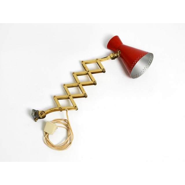 1950s Mid-Century Brass Extendable Scissor Wall Lamp with Aluminum Diabolo Shade in Red and Brass, 1950s For Sale - Image 5 of 18