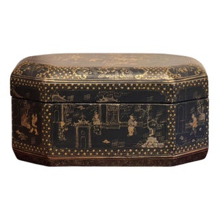 Black and Gilt Chinoiserie Lacquer Box For Sale