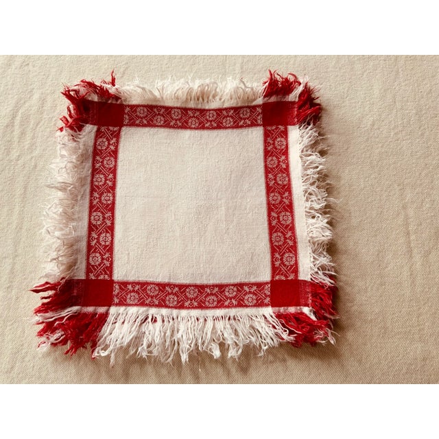 French 19th Century French Hand-Woven Linen Napkins With Fringe, Set of 8 For Sale - Image 3 of 10