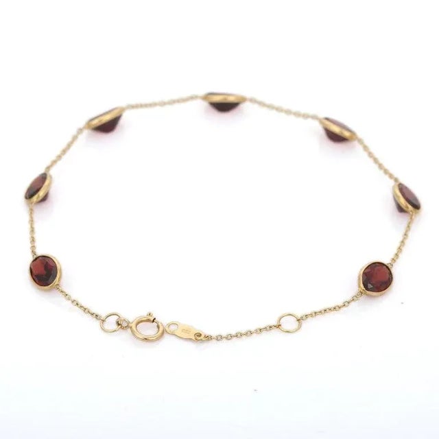 18 Karat Yellow Gold Garnet Chain Bracelet For Sale - Image 4 of 8