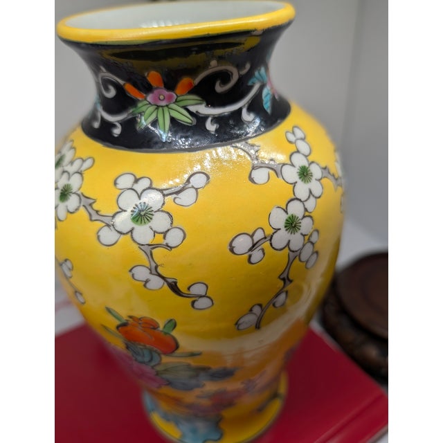 Vintage Yellow Ground Chinoiserie Porcelain Vase & Plate With Phoenix and Peony Motif – 10.75” For Sale - Image 9 of 12