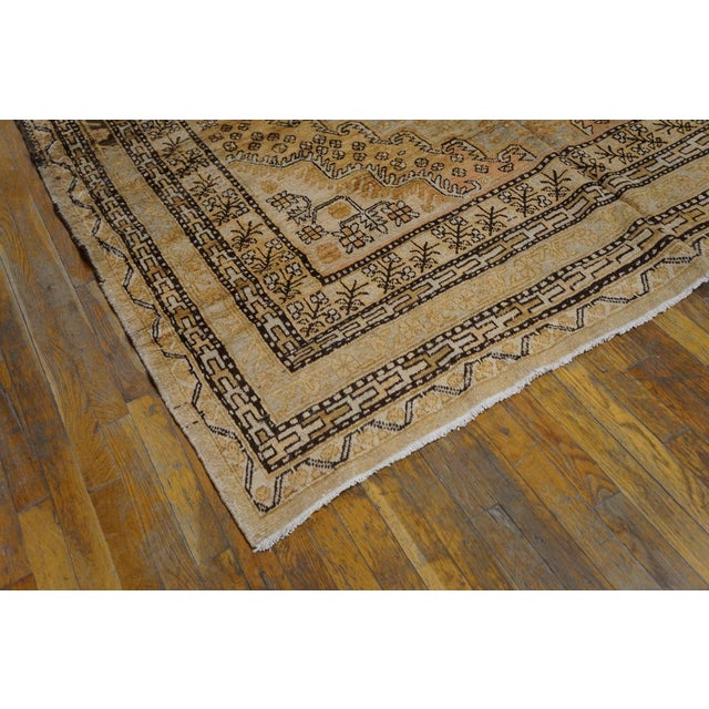 Early 20th Century 1930s Tan Camel Medallion Antique Central Asian Khotan Rug 7'9" X 13'9" Handknotted Wool Carpet For Sale - Image 5 of 5