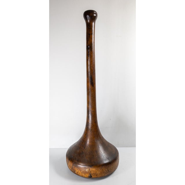 We are selling this very unusual carved tropical hardwood club. This club has large size with unusual oversized head. The...