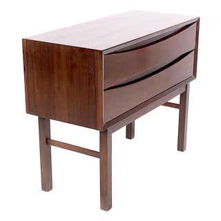 Mid Century Danish Modern Two Drawer Rosewood Night Stand End Table For Sale