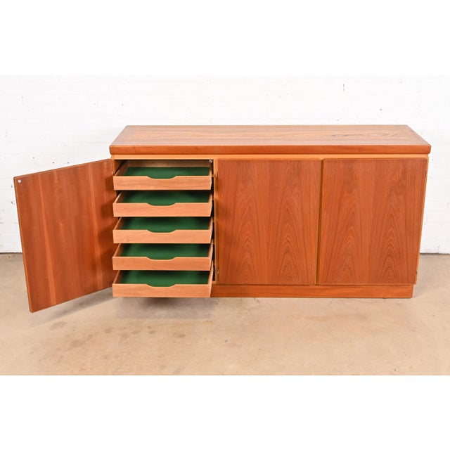 Skovby Danish Modern Teak Sideboard or Bar Cabinet, Circa 1970s For Sale In South Bend - Image 6 of 12