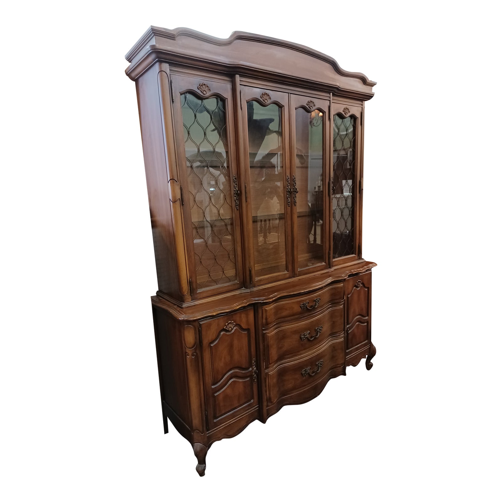 1950s Vintage Broyhill Premier China Cabinet | Chairish