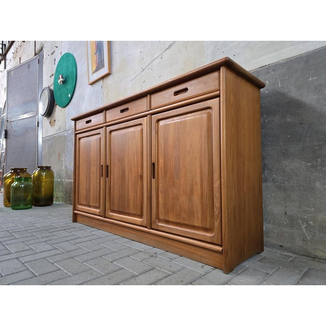 Modern Danish Teak Sideboard from Dyrlund, 1980s For Sale - Image 3 of 18