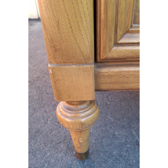 White Furniture Mid 20th Century Pair of White Furniture Italian Tuscan Style Fruitwood Bedside Tables For Sale - Image 4 of 6