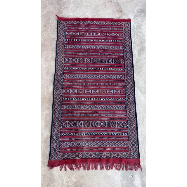 1990s Kilim Vintage Moroccan Rug - 2'11" X 5'6" Ft For Sale - Image 5 of 10