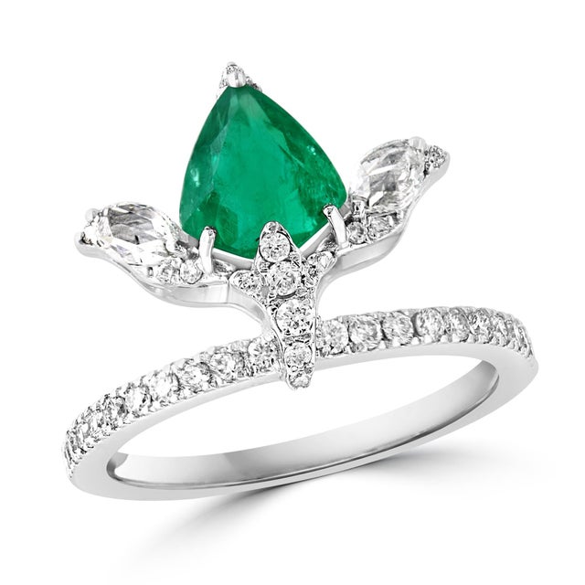 1.2 Ct Finest Zambian Pear Emerald & 1 Ct Diamond Ring in 18 Kt Gold Size 6.5 For Sale - Image 15 of 18