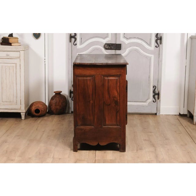 Louis XIV Period 18th Century Walnut Buffet with Carved Quatrefoil Motifs For Sale - Image 12 of 12