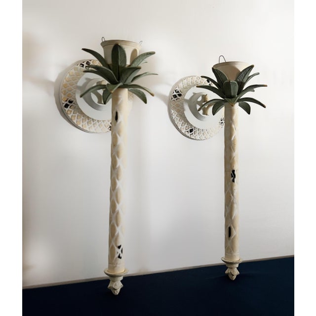 Metal Pair of Mid 20th Century Italian Hollywood Regency Cast Metal Palm Tree Toleware Candle Sconces For Sale - Image 7 of 8