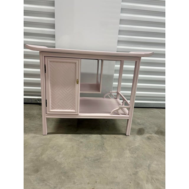 Wood Rare Pink Chinoiserie Pagoda Style Nightstand/Accent Table by Thomasville For Sale - Image 7 of 12