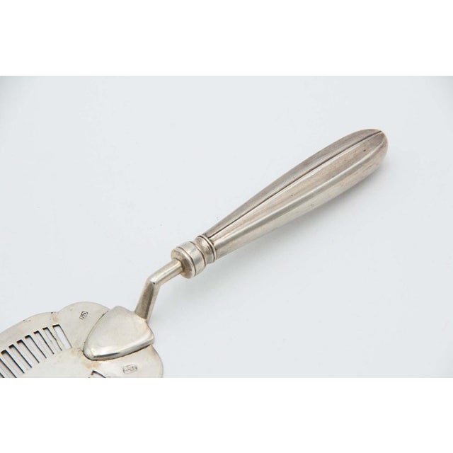Silver Spatula for Serving Cakes and Desserts, in Good conditions.