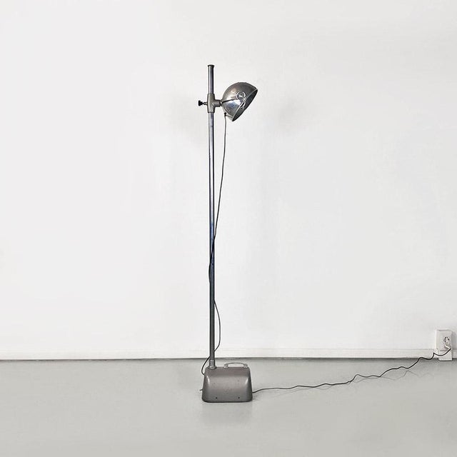 Metal German Floor Lamp in Metal and Steel from Hanau, 1930s For Sale - Image 7 of 18