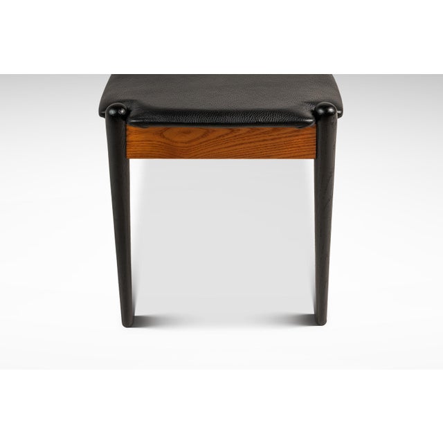 Mid-Century Modern Three Seat Gallery Bench in Oak & Leather Attributed to Arthur Umanoff for Washington Woodcraft, Usa, C. 1960s For Sale - Image 13 of 17