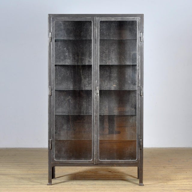 Polished Iron Medical Cabinet, 1930s, in Good conditions. Designed 1920 to 1949