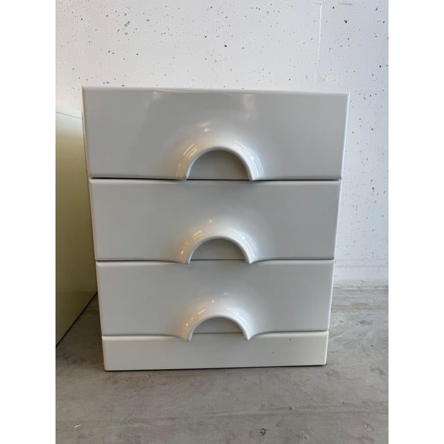 White Space Age Quadro Hallway Set with Wardrobe and Sideboard by Schönbuch, 1970s, Set of 9 For Sale - Image 8 of 18