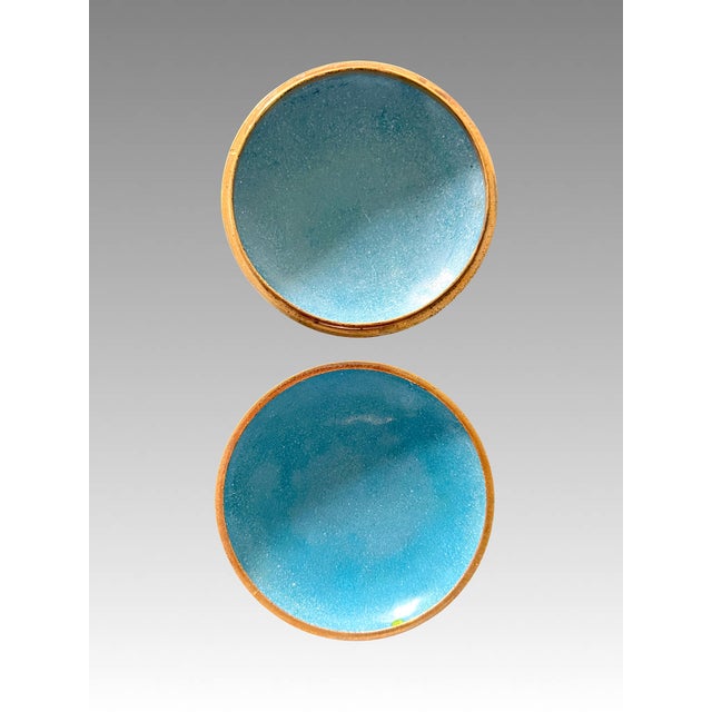 1970's Chinese Gold Champleve Cloisonné Lidded Trinket Box (Catchall) With Blue Lotus Flowers For Sale In Tampa - Image 6 of 6