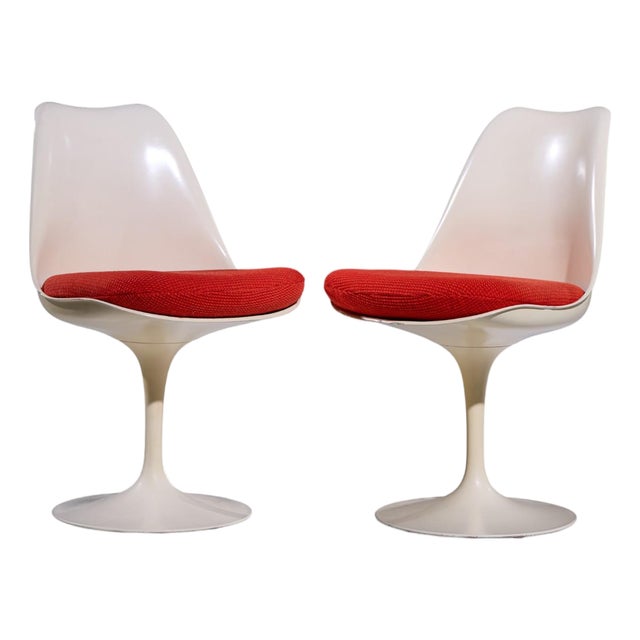 Eero Saarinen for Knoll Mid Century Tulip Side Chair - Pair For Sale
