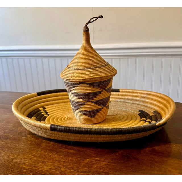 Rwandan Tutsi Woven Basket With Large Tray For Sale - Image 9 of 12