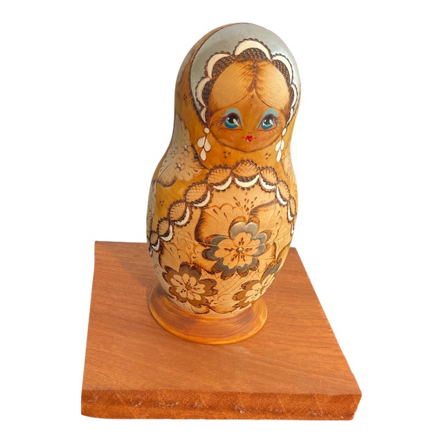 1990’s Vintage Signed Sergiev Posad Pytography Nesting Dolls - 7 Piece Set For Sale