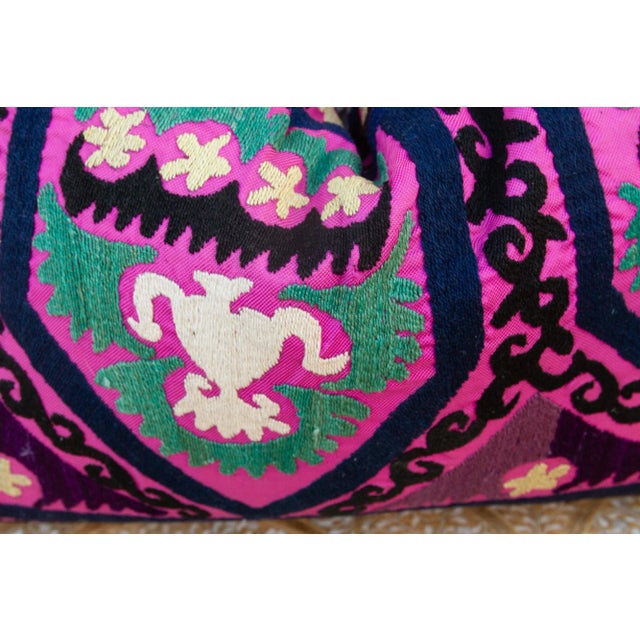 Guli Nurata Suzani Lumbar Pillow For Sale - Image 4 of 9