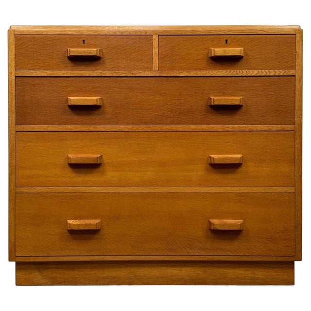 Vintage English Golden Oak Chest of Drawers, 1900s For Sale - Image 4 of 12