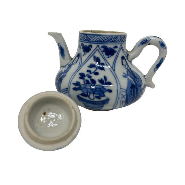 Miniature Porcelain Teapot, 1700 For Sale - Image 5 of 13