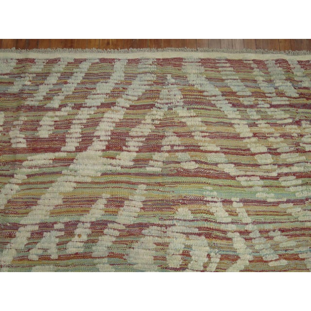 Mid-Century Modern Late 20th Century Turkish Inspired Flat-Weave Carpet - 8'3" x 10'6" For Sale - Image 3 of 18