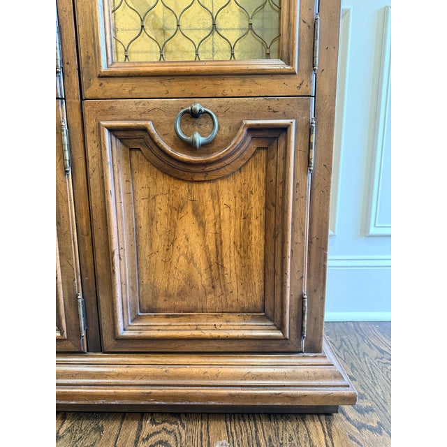 1970s Henredon Walnut Lighted China Cabinet 3-Door French Provincial Style For Sale - Image 10 of 16