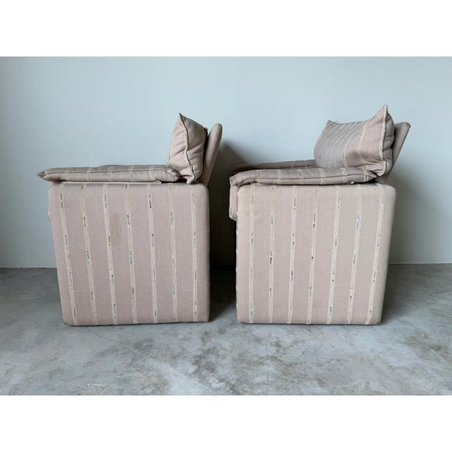 1980s Italian Postmodern Fully Upholstered Lounge Chairs on Casters – A Pair For Sale In Miami - Image 6 of 15