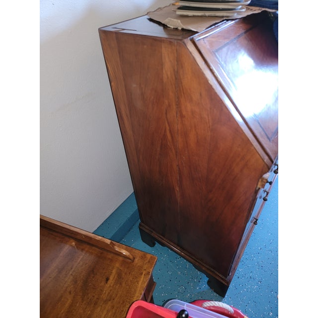 Late 18th Century C. 1780 Georgian Bureau For Sale - Image 5 of 12