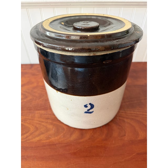 Antique Two-Tone Stoneware 2-Gallon Crock With Original Matching Lid – Cobalt "2" Salt Glaze Storage Jar For Sale - Image 14 of 18