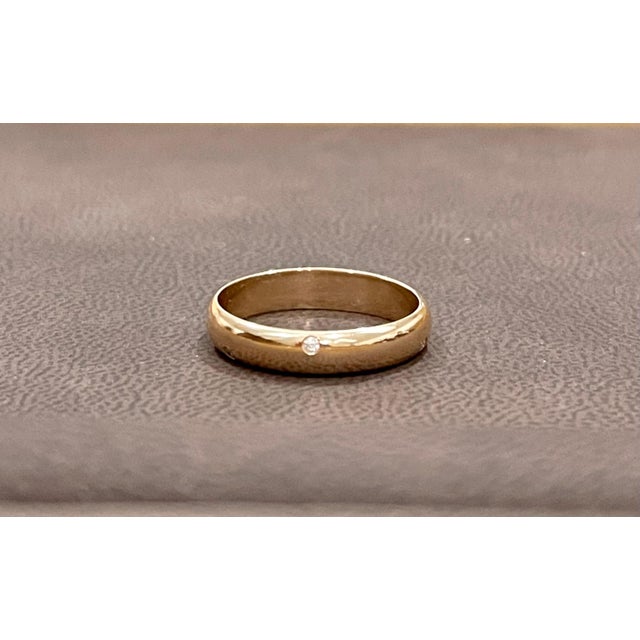 6 Flush Set Bezel Diamond Eternity Wedding Band in 18 Karat Yellow Gold For Sale - Image 4 of 18