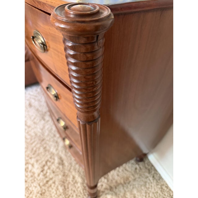 Antique American Federal Bowfront Chest of Drawers, Flame Mahogany, C. 1820 For Sale In Boise - Image 6 of 15