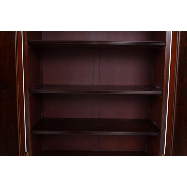 Hollywood Regency Regency Cabinets in Mahogany, 1880s, Set of 2 For Sale - Image 3 of 4