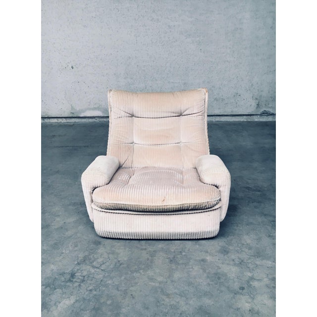 Orchid Modular Sofa & Armchair by Michel Cadestin for Airborne, France, 1970s, Set of 4 For Sale - Image 18 of 18