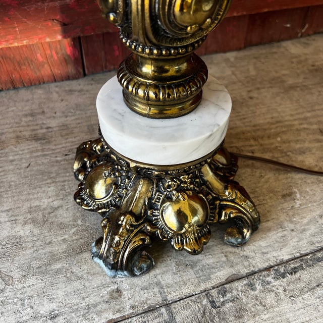 Vintage Ornate Brass & Marble Table Lamp With Leaf Motif Base For Sale In Kansas City - Image 6 of 12