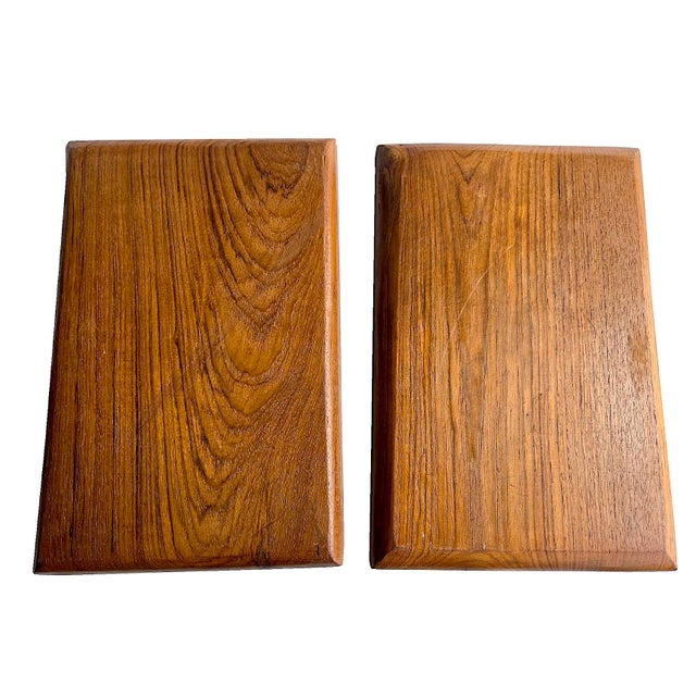 Chestnut Vintage Hand-Carved Teak Wood Trays, a Pair For Sale - Image 8 of 8