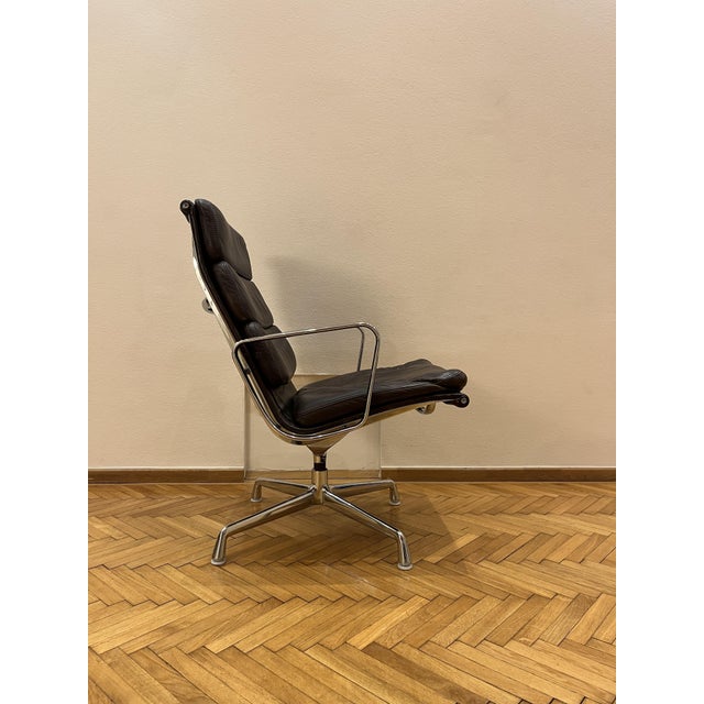 Vitra Soft Pad EA 215 Chair by Eames for Vitra, 1990s For Sale - Image 4 of 18