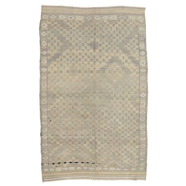 Textile Mid 20th Century Mid 20th Century Washed Out Vintage Ebroidered Kilim For Sale - Image 7 of 7
