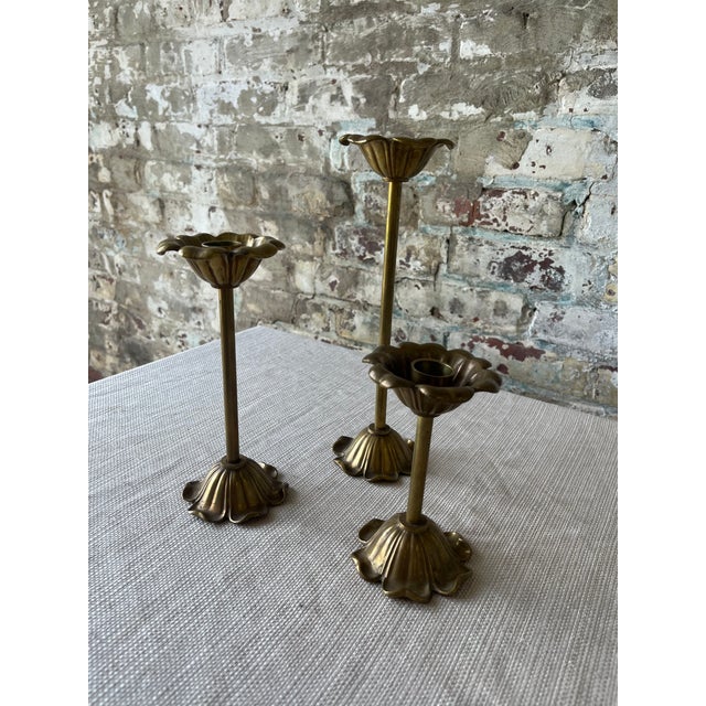 Traditional Vintage Brass Tulip Candlestick Trio – Sculptural Flower Form For Sale - Image 3 of 8
