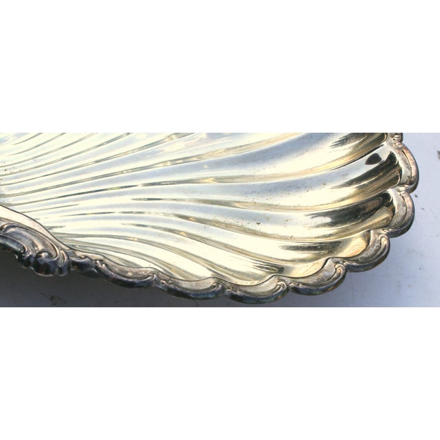 1970s 14" Majestic Silverplate Scallop Shell Tray - Ornate Floral Handle For Sale - Image 10 of 17
