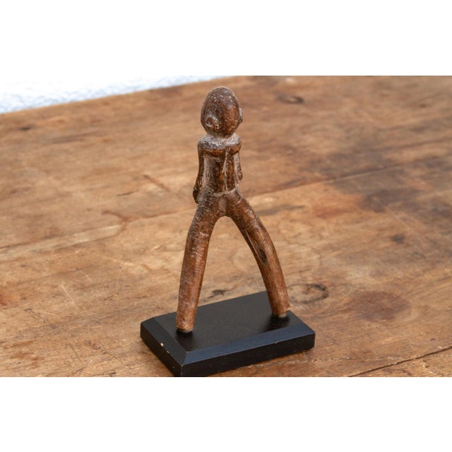 1960s Fang Protector African Slingshot For Sale - Image 5 of 6