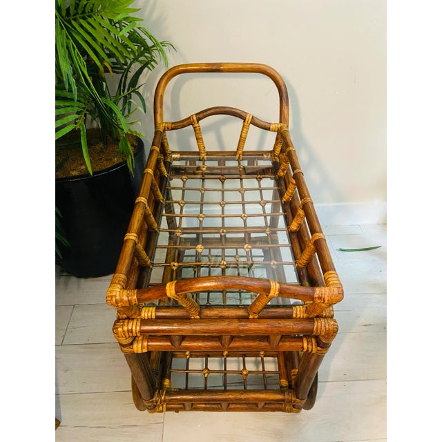 Mid 20th Century 1950s Vintage Coastal Tray Bamboo Bar Cart For Sale - Image 5 of 7