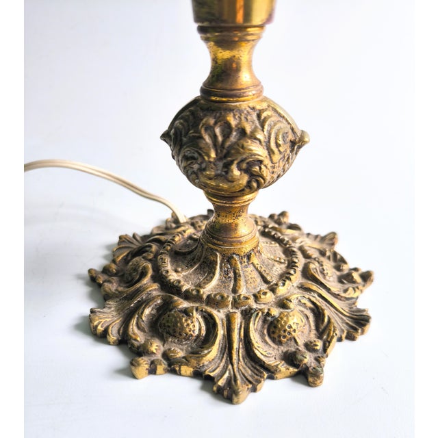 Hollywood Regency Early 20th Century Belgian Bronze Lamp in the Neoclassical Style (Circa 1910–1920) For Sale - Image 3 of 13