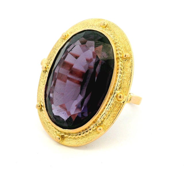 Vintage Italian Jumbo Amethyst Cocktail Ring in 14k Gold, 20 Carats, Size 7.75 For Sale - Image 11 of 13