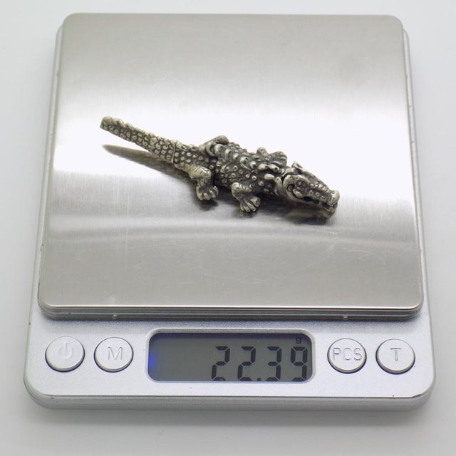 Vintage Handmade Silver Crocodile Alligator Figurine with Tilting Head, 1970s For Sale - Image 11 of 14