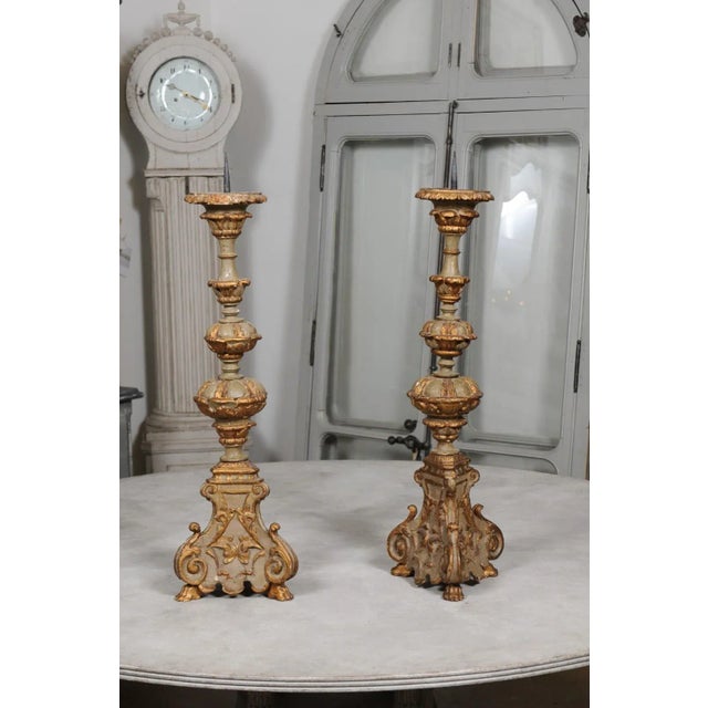 Early 19th Century French Rococo Style Carved and Painted Candlesticks - A Pair For Sale In Atlanta - Image 6 of 12